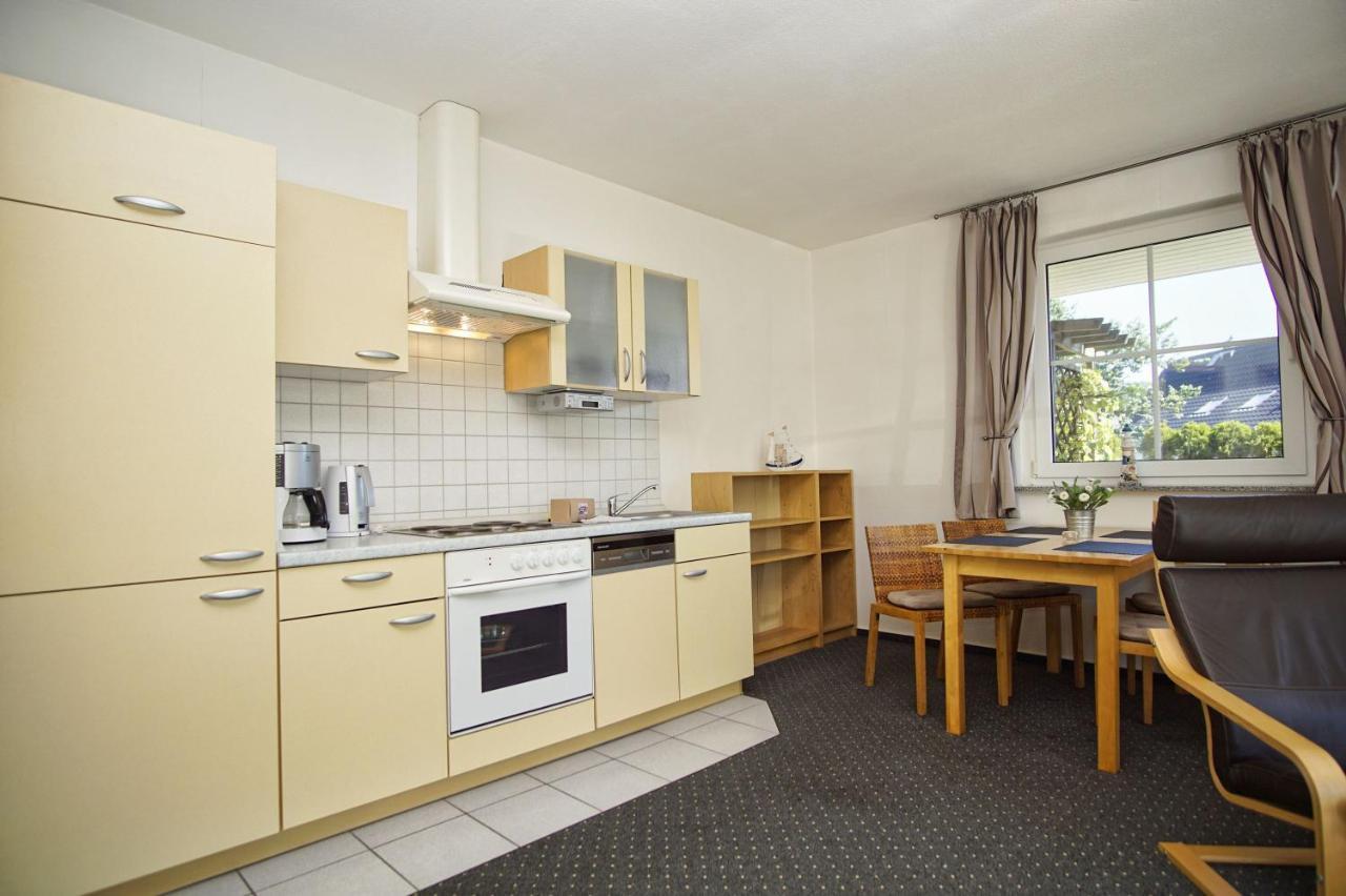 Nah Am Meer, Ruhige Lage, Gratis Nutzung Vom Ahoi Erlebnisbad Und Sauna In Sellin - Haus Inselblick Fewo 02 Goehren  Zewnętrze zdjęcie