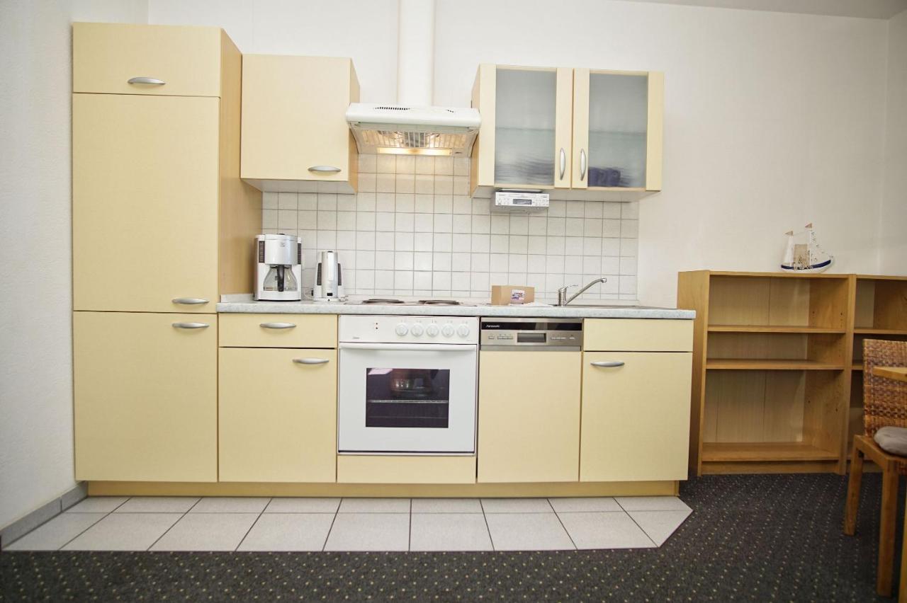 Nah Am Meer, Ruhige Lage, Gratis Nutzung Vom Ahoi Erlebnisbad Und Sauna In Sellin - Haus Inselblick Fewo 02 Goehren  Zewnętrze zdjęcie